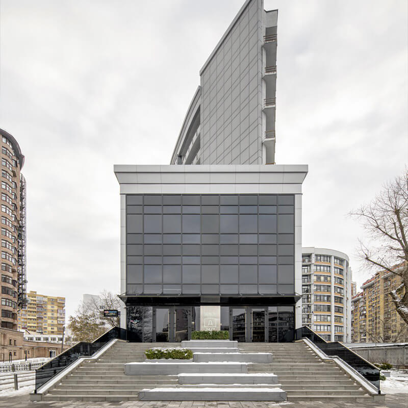 Office center “VOLNA”